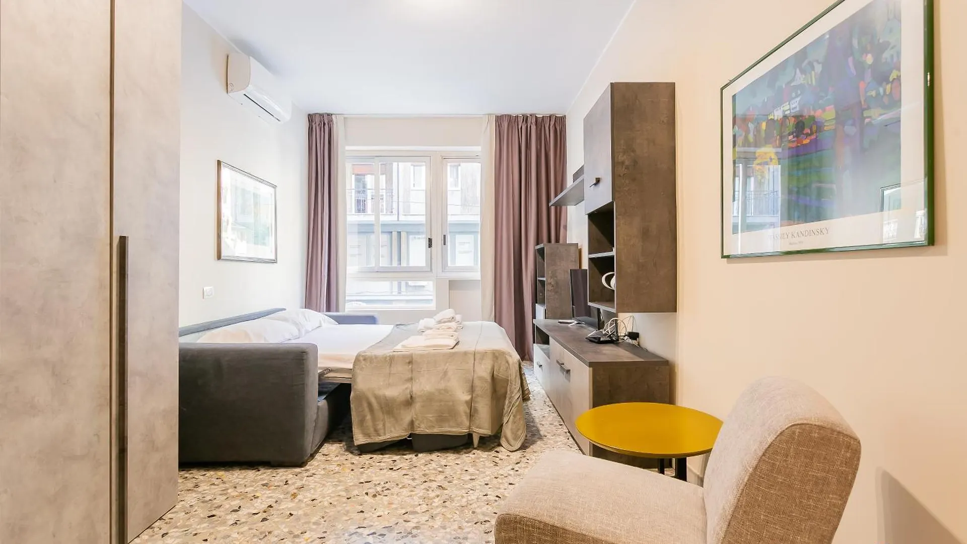 Piccinni Guesthouse By Apulia Accommodation Bari Guest house